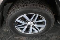 TOYOTA FORTUNER 2.8GD-6 A/T full