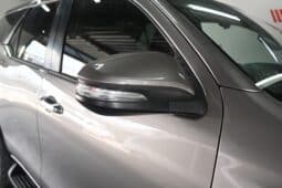 TOYOTA FORTUNER 2.8GD-6 A/T full
