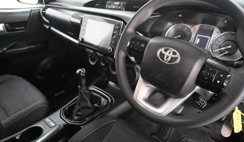 TOYOTA HILUX 2.4GD-6 RB RAIDER E/C full