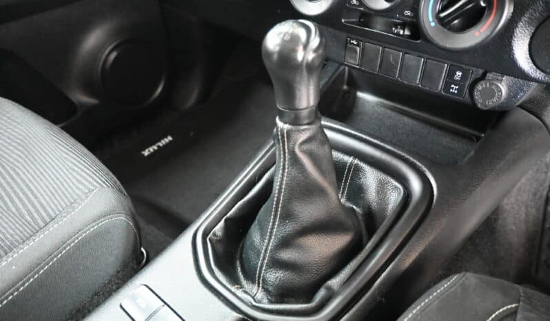 TOYOTA HILUX 2.4GD-6 RB RAIDER E/C full