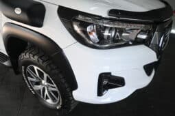 TOYOTA HILUX 2.8GD-6 RB RAIDER A/T D/C DAKAR full