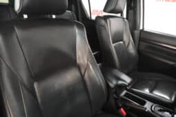 TOYOTA HILUX 2.8GD-6 RB RAIDER A/T D/C DAKAR full