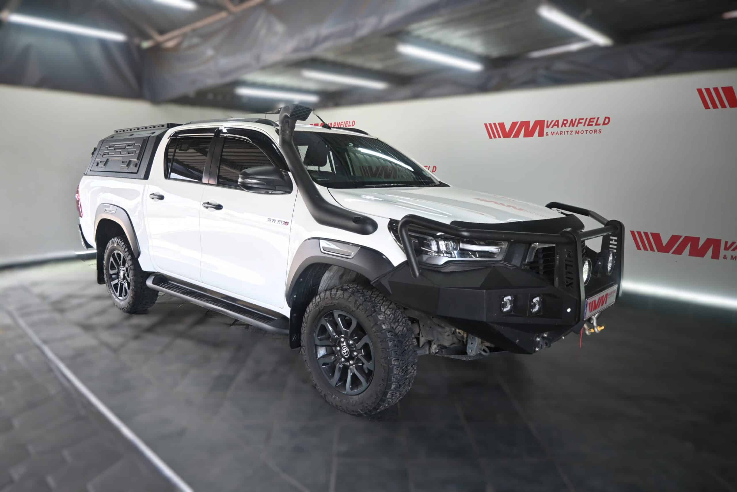TOYOTA HILUX 2.8GD-6 LEGEND 4X4 A/T D/C