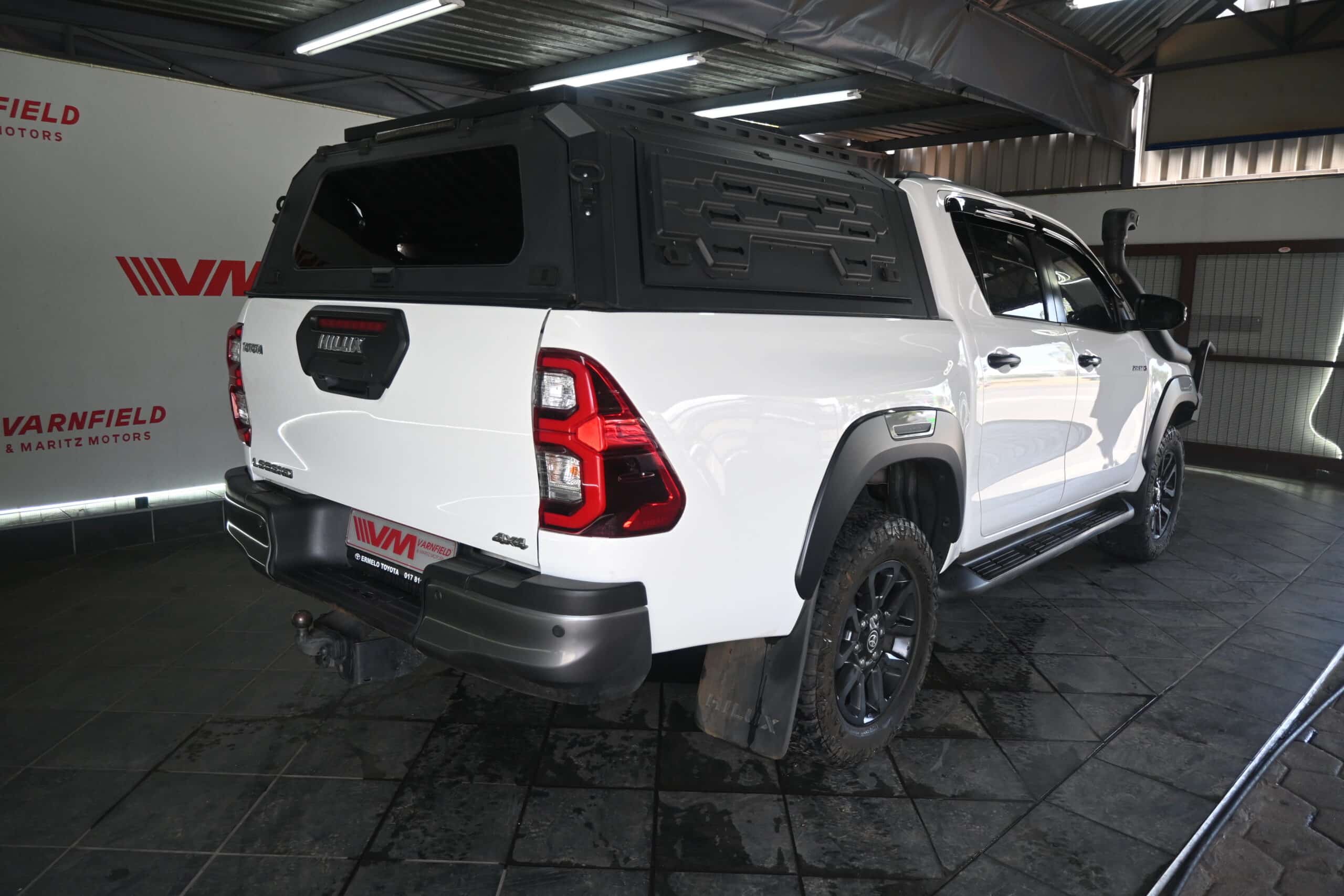 TOYOTA HILUX 2.8GD-6 LEGEND 4X4 A/T D/C