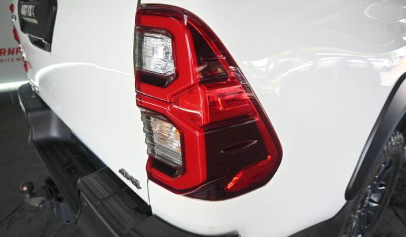 TOYOTA HILUX 2.8GD-6 LEGEND 4X4 A/T D/C full