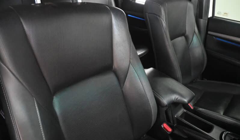 TOYOTA HILUX 2.8GD-6 LEGEND 4X4 A/T D/C full