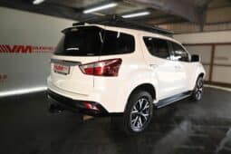ISUZU MU-X 3.0D 4X4 A/T full