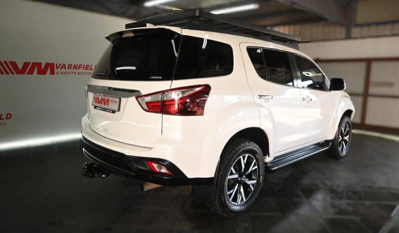 ISUZU MU-X 3.0D 4X4 A/T full