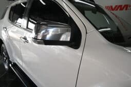 ISUZU MU-X 3.0D 4X4 A/T full