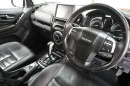 ISUZU MU-X 3.0D 4X4 A/T full