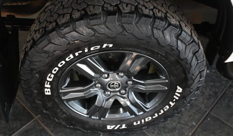 TOYOTA HILUX 2.8GD-6 RAIDER 4X4 A/T D/C full