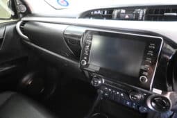 TOYOTA HILUX 2.8GD-6 RAIDER 4X4 A/T D/C full