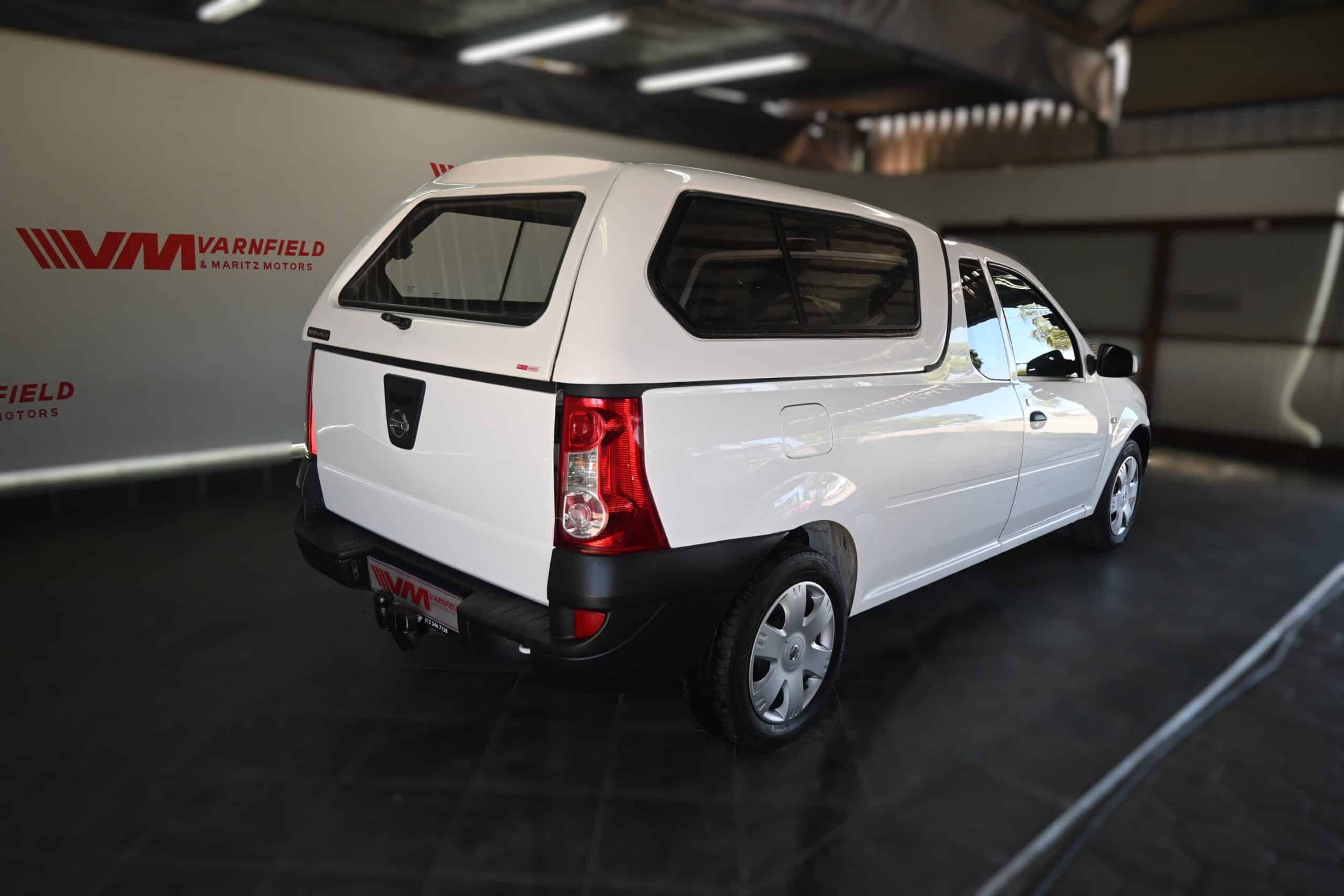 NISSAN NP200 1.6 SAFETYPACK A/C S/C