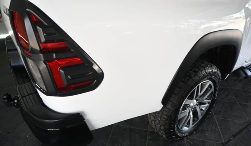 TOYOTA HILUX 2.8GD-6 RB RAIDER 4X4 A/T E/C full