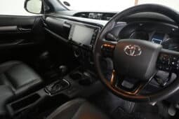 TOYOTA HILUX 2.8GD-6 LEGEND E/C A/T full