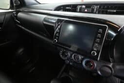 TOYOTA HILUX 2.8GD-6 LEGEND E/C A/T full