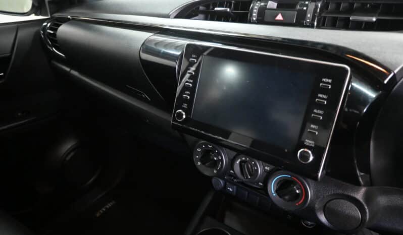 TOYOTA HILUX 2.8GD-6 LEGEND E/C A/T full