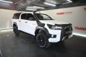 TOYOTA HILUX 2.8GD-6 LEGEND 4X4 A/T D/C
