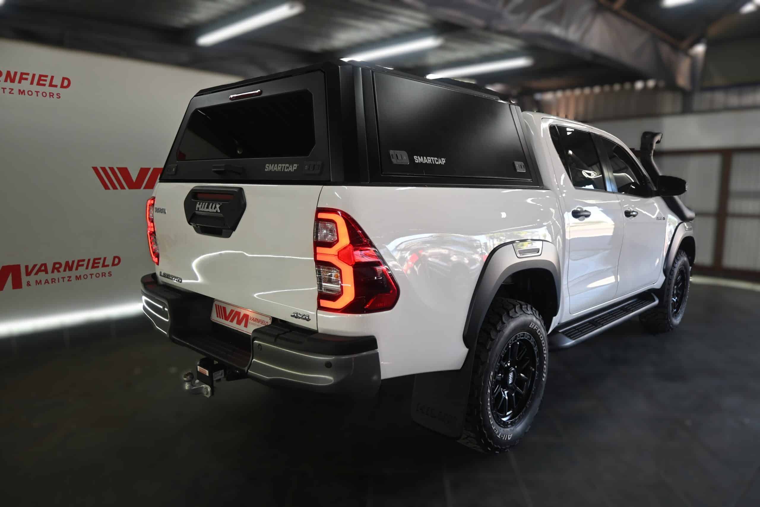 TOYOTA HILUX 2.8GD-6 LEGEND 4X4 A/T D/C