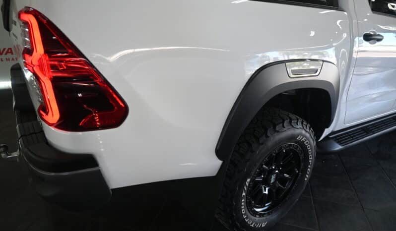 TOYOTA HILUX 2.8GD-6 LEGEND 4X4 A/T D/C full