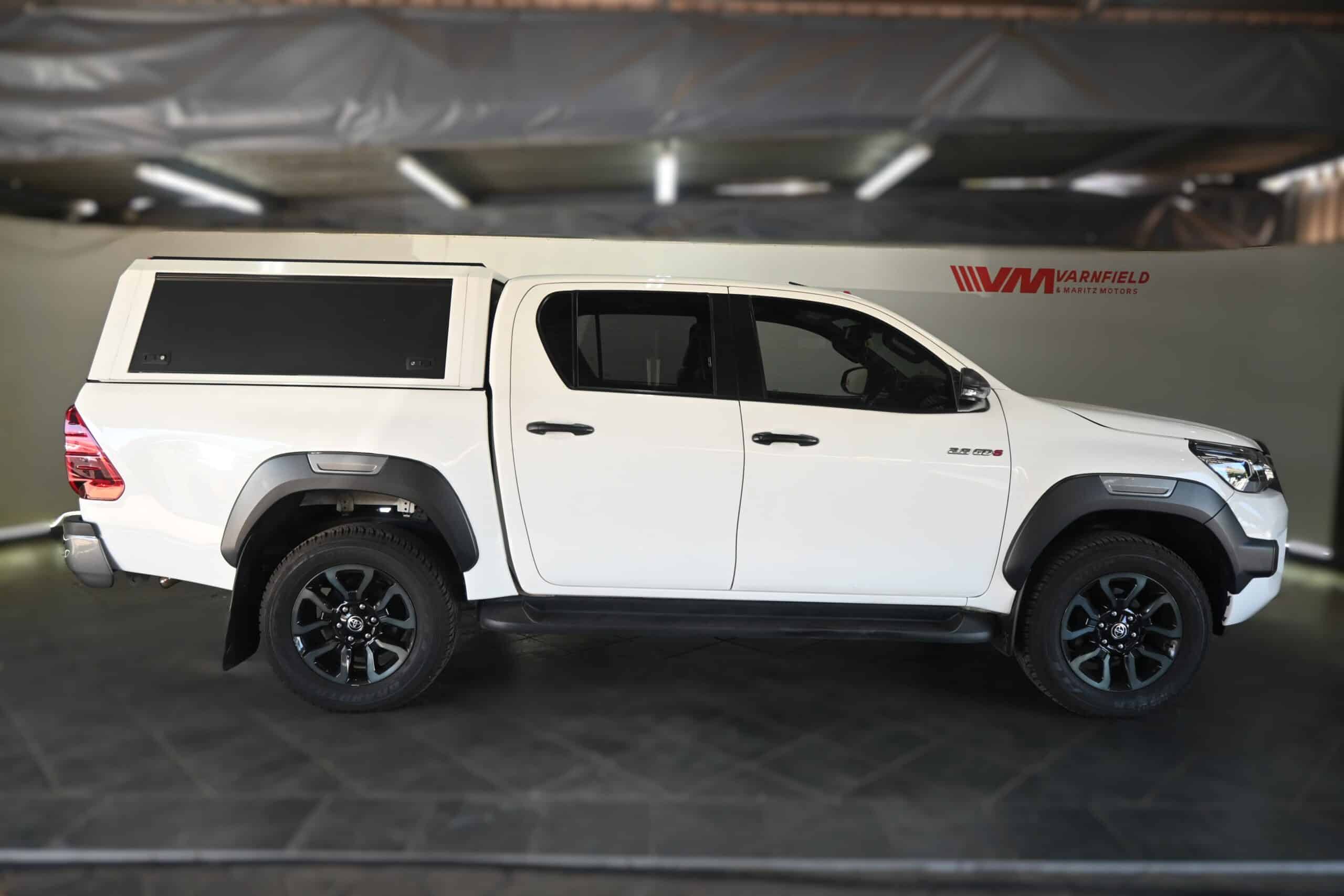 TOYOTA HILUX 2.8GD-6 RB LEGEND RS 4X4 P/U D/C