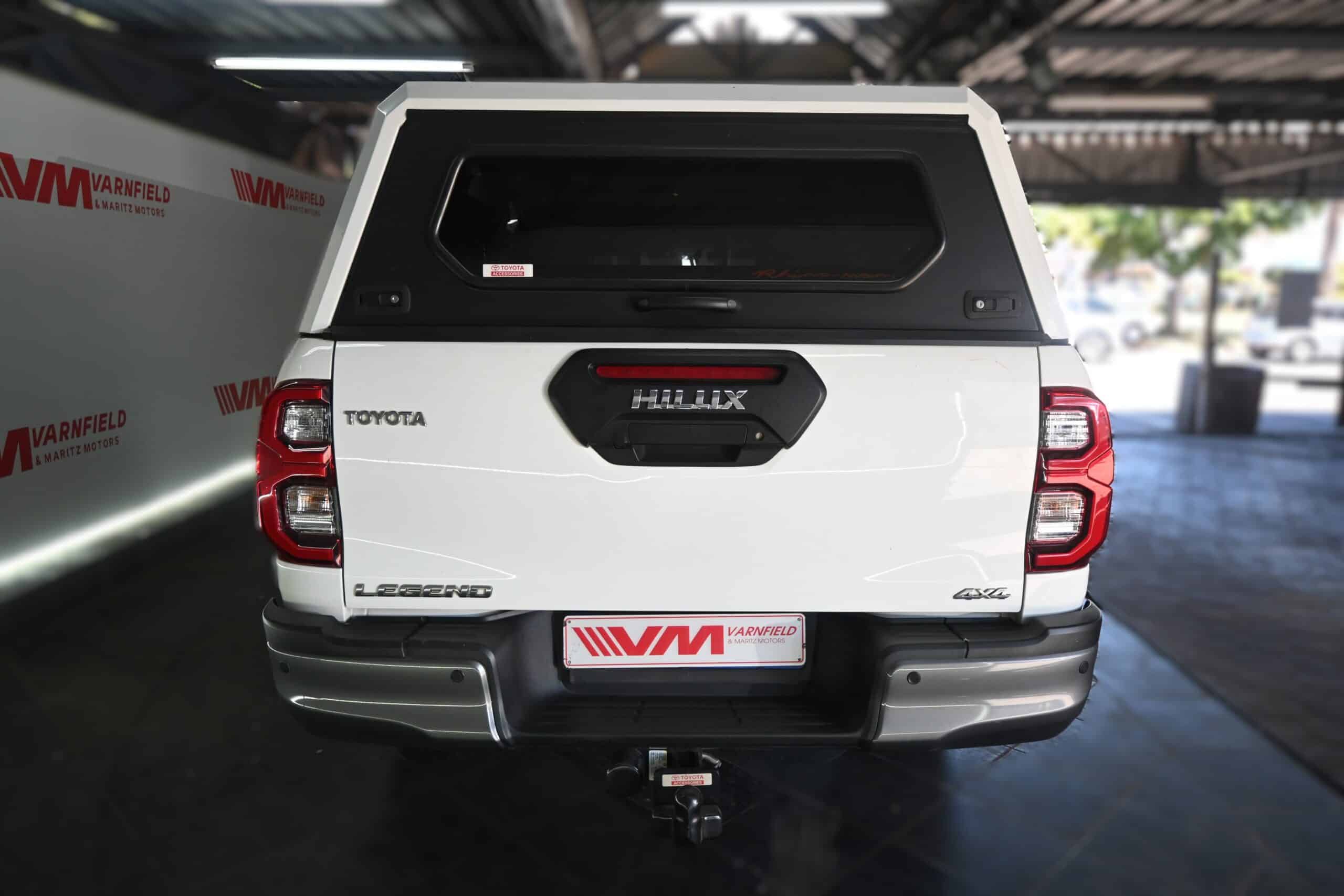 TOYOTA HILUX 2.8GD-6 RB LEGEND RS 4X4 P/U D/C