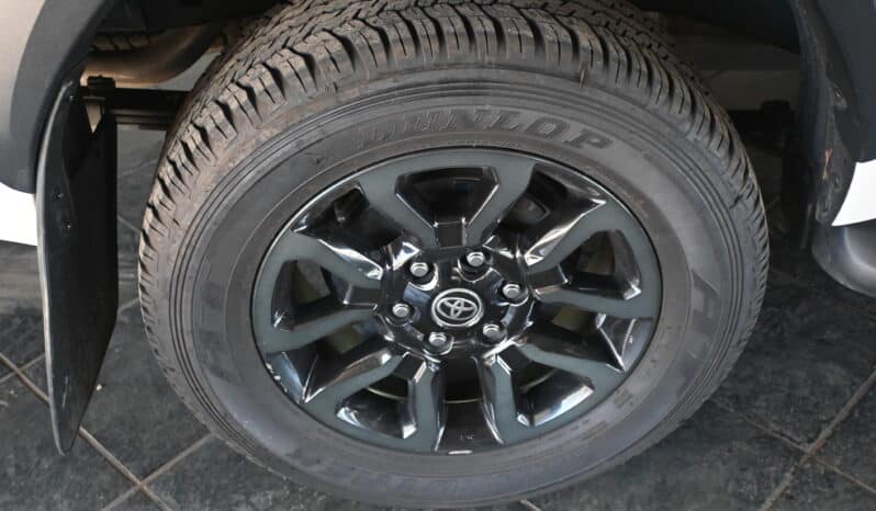 TOYOTA HILUX 2.8GD-6 RB LEGEND RS 4X4 P/U D/C full