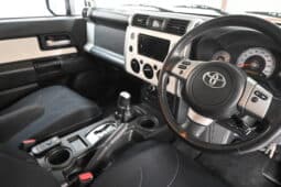 TOYOTA LAND CRUISER FJ 4.0 V6 A/T full