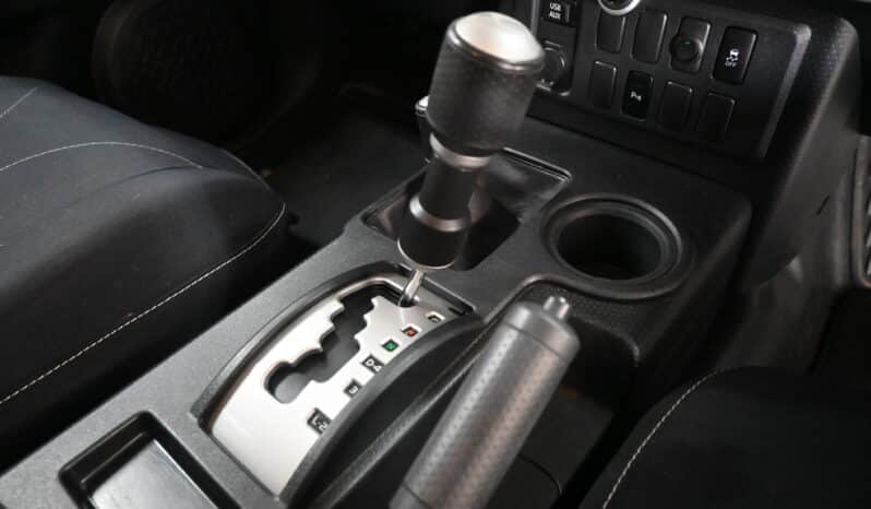 TOYOTA LAND CRUISER FJ 4.0 V6 A/T full