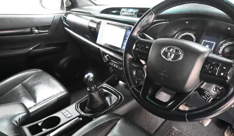 TOYOTA HILUX 2.8GD-6 RB RAIDER D/C DAKAR full