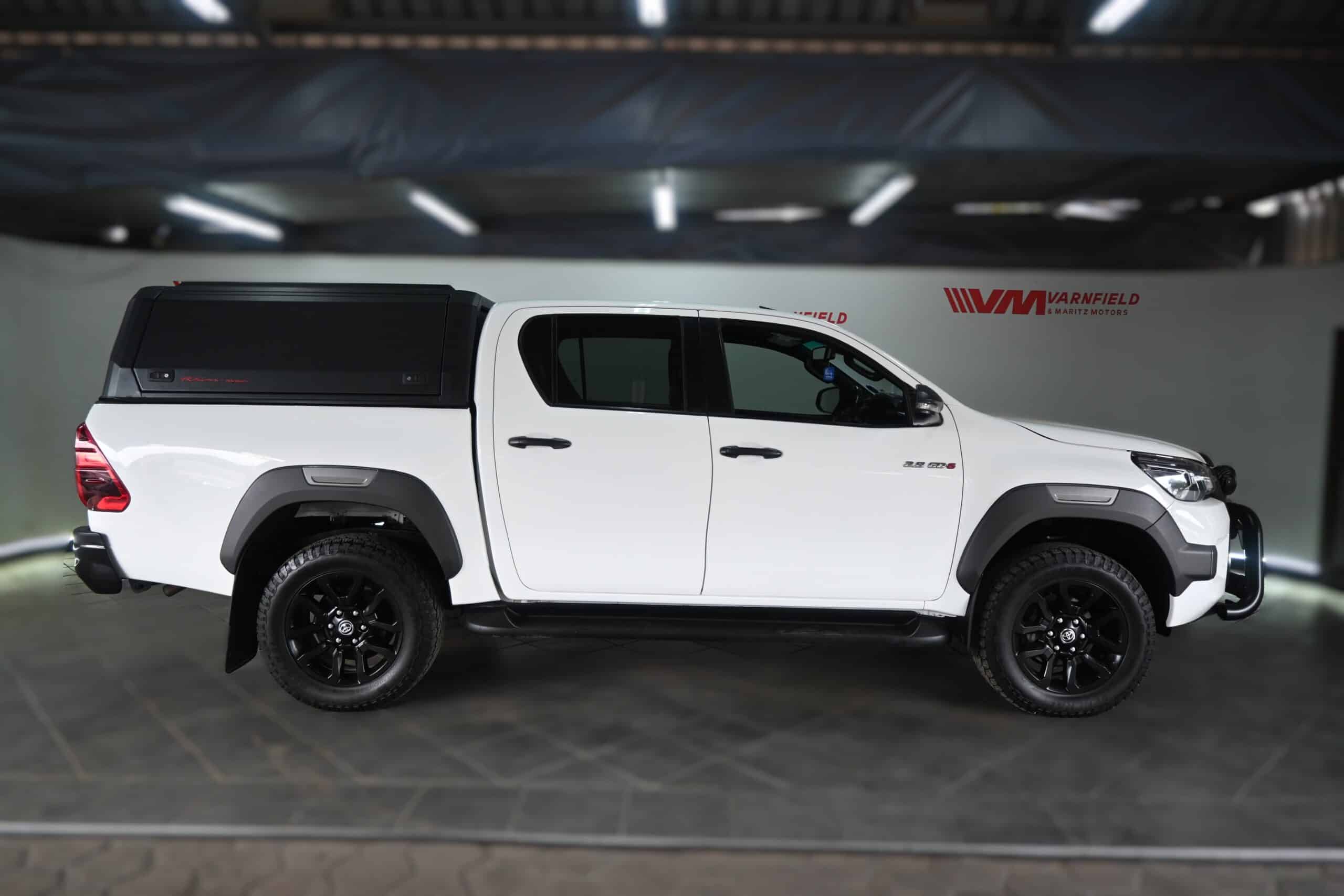 TOYOTA HILUX 2.8GD-6 LEG 4X4 A/T D/C