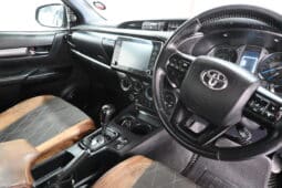 TOYOTA HILUX 2.8GD-6 LEGEND 4X4 A/T E/C full