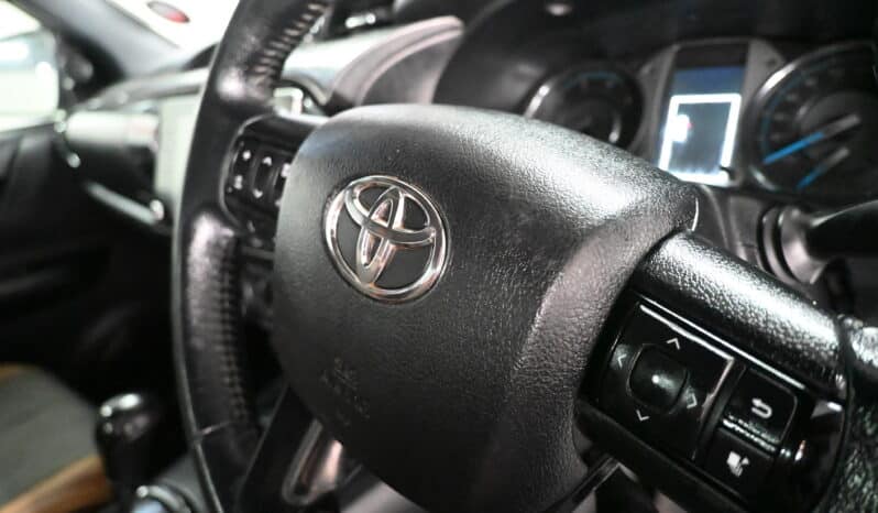 TOYOTA HILUX 2.8GD-6 LEGEND 4X4 A/T E/C full