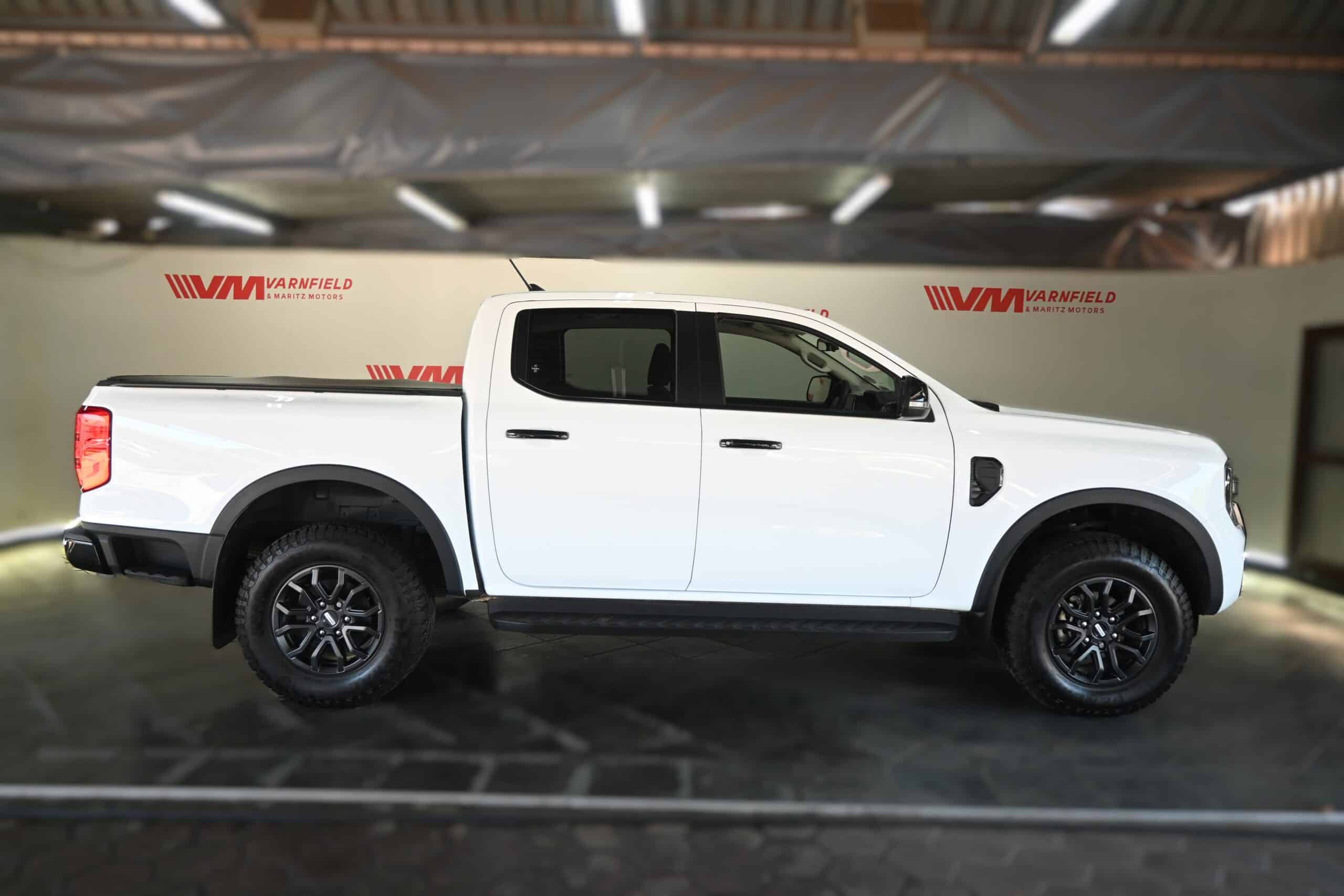 TOYOTA HILUX 2.8GD-6 RB RAIDER D/C DAKAR