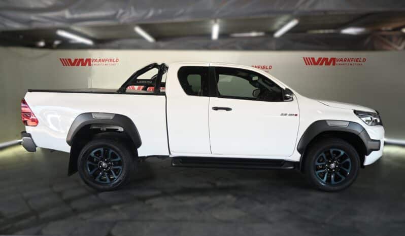 TOYOTA HILUX 2.8GD-6 LEGEND A/T E/C full