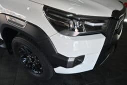 TOYOTA HILUX 2.8GD-6 LEGEND A/T E/C full