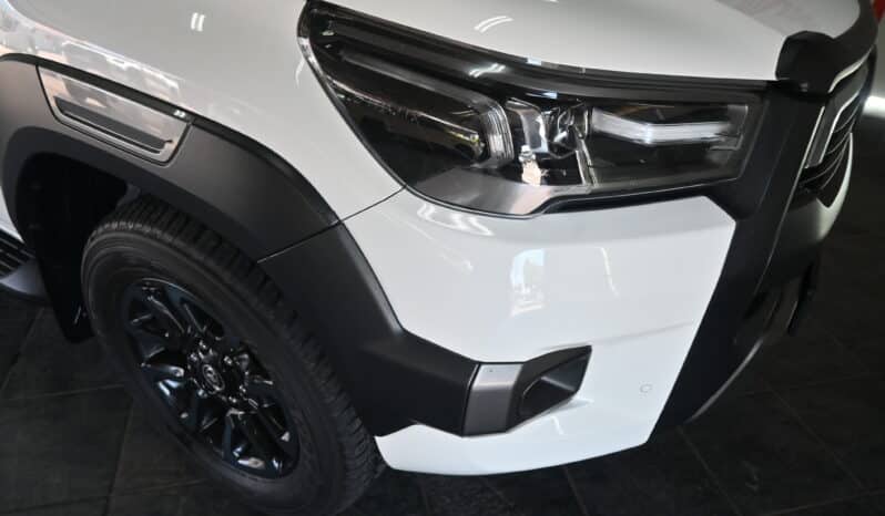 TOYOTA HILUX 2.8GD-6 LEGEND A/T E/C full