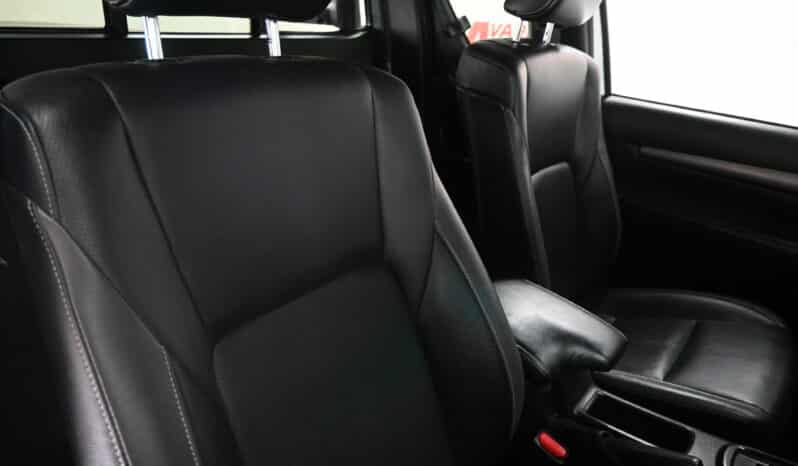 TOYOTA HILUX 2.8GD-6 LEGEND A/T E/C full