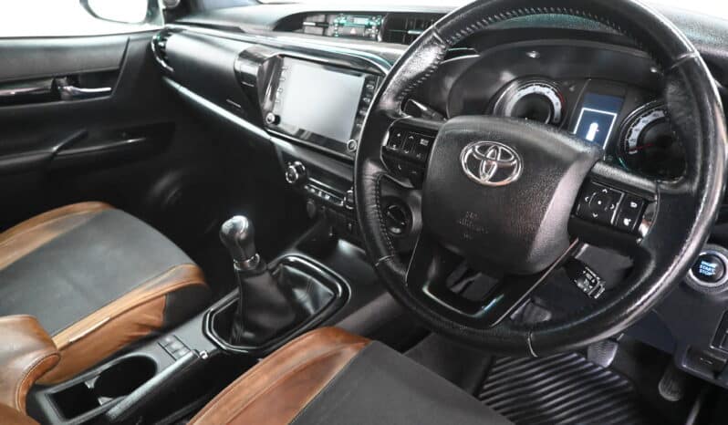 TOYOTA HILUX 2.8GD-6 RAIDER 4X4 D/C full