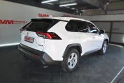 TOYOTA RAV4 2.0 GX full