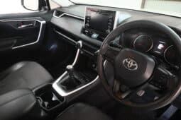 TOYOTA RAV4 2.0 GX full