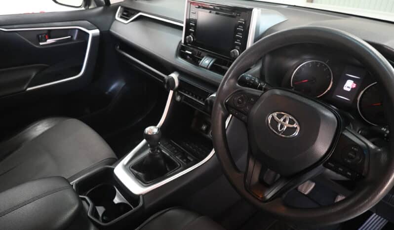TOYOTA RAV4 2.0 GX full