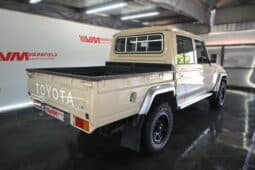 TOYOTA LAND CRUISER 79 4.2D P/U D/C full