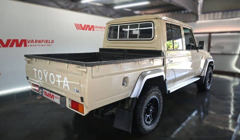 TOYOTA LAND CRUISER 79 4.2D P/U D/C full