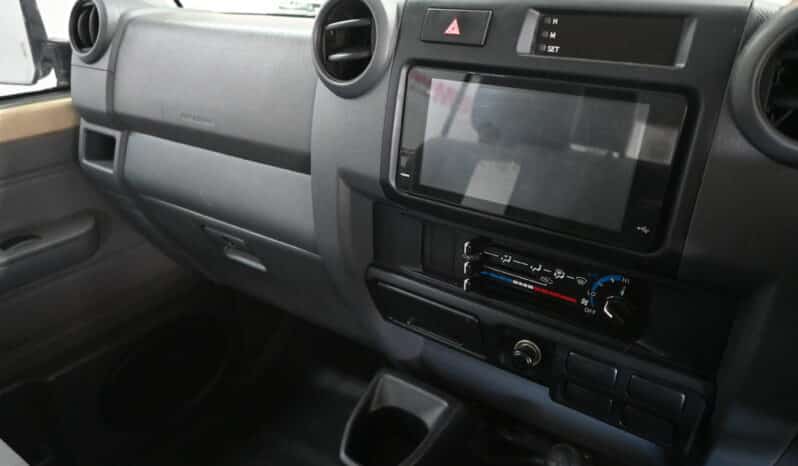 TOYOTA LAND CRUISER 79 4.2D P/U D/C full